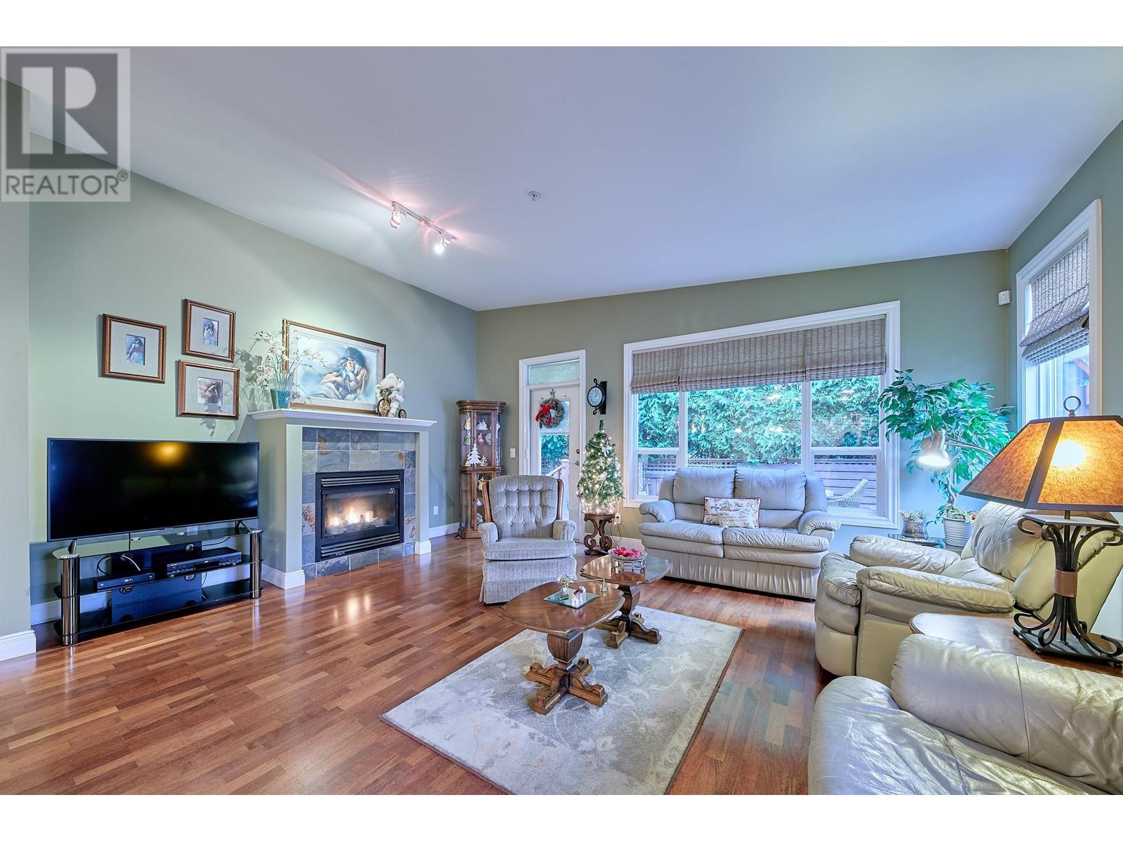 135 19639 MEADOW GARDENS WAY, Pitt Meadows real estate listing R2970887