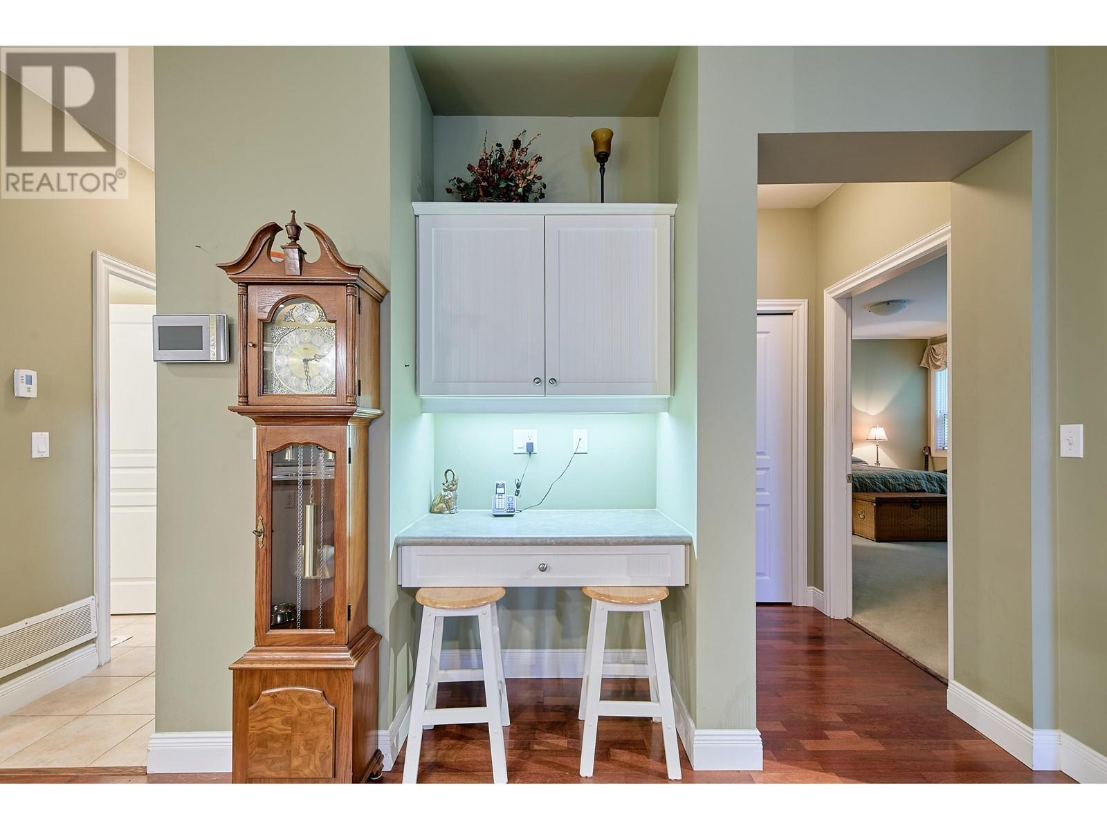 135 19639 MEADOW GARDENS WAY, Pitt Meadows real estate listing R2970887
