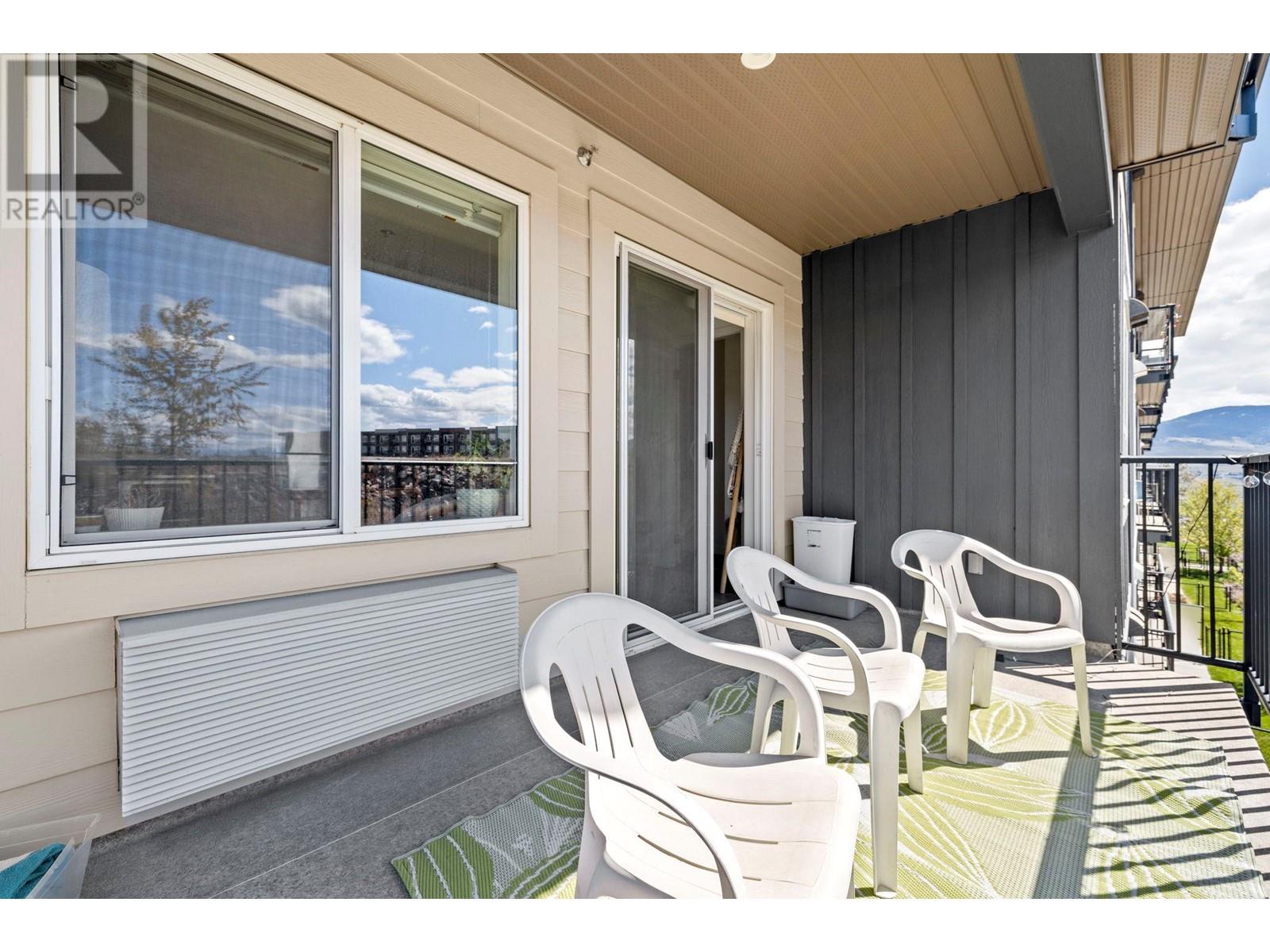 312 883 Academy Way, Kelowna