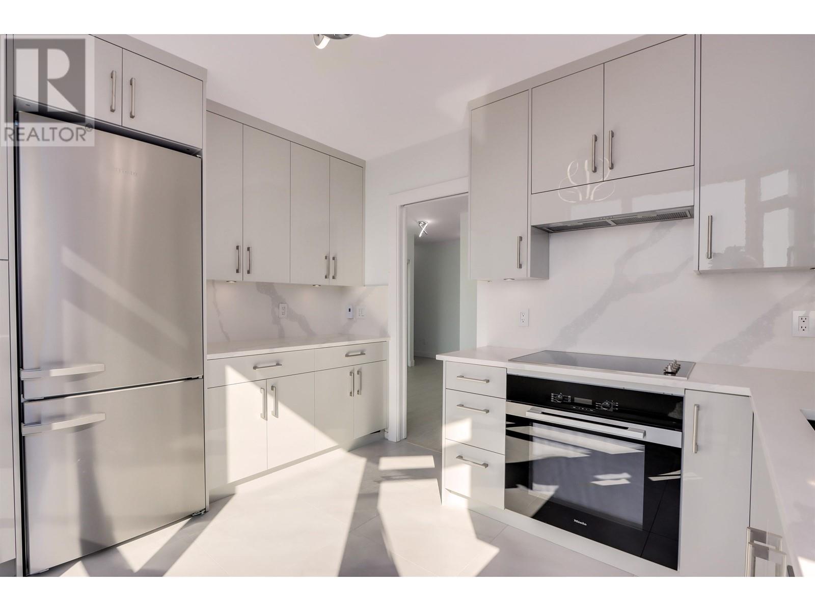 1203 140 E 14TH STREET, North Vancouver real estate listing for sale