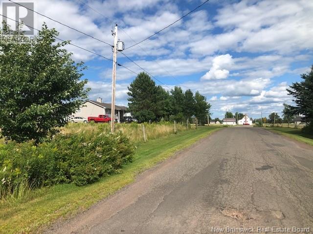 Photo 5 of 740 Des Dallaires, Saintemariedekent NB