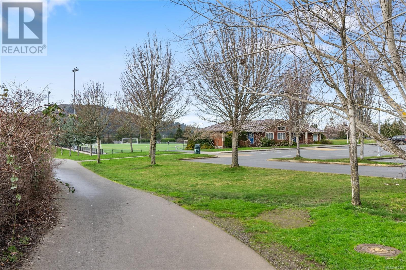  1806 San Juan Avenue, Saanich