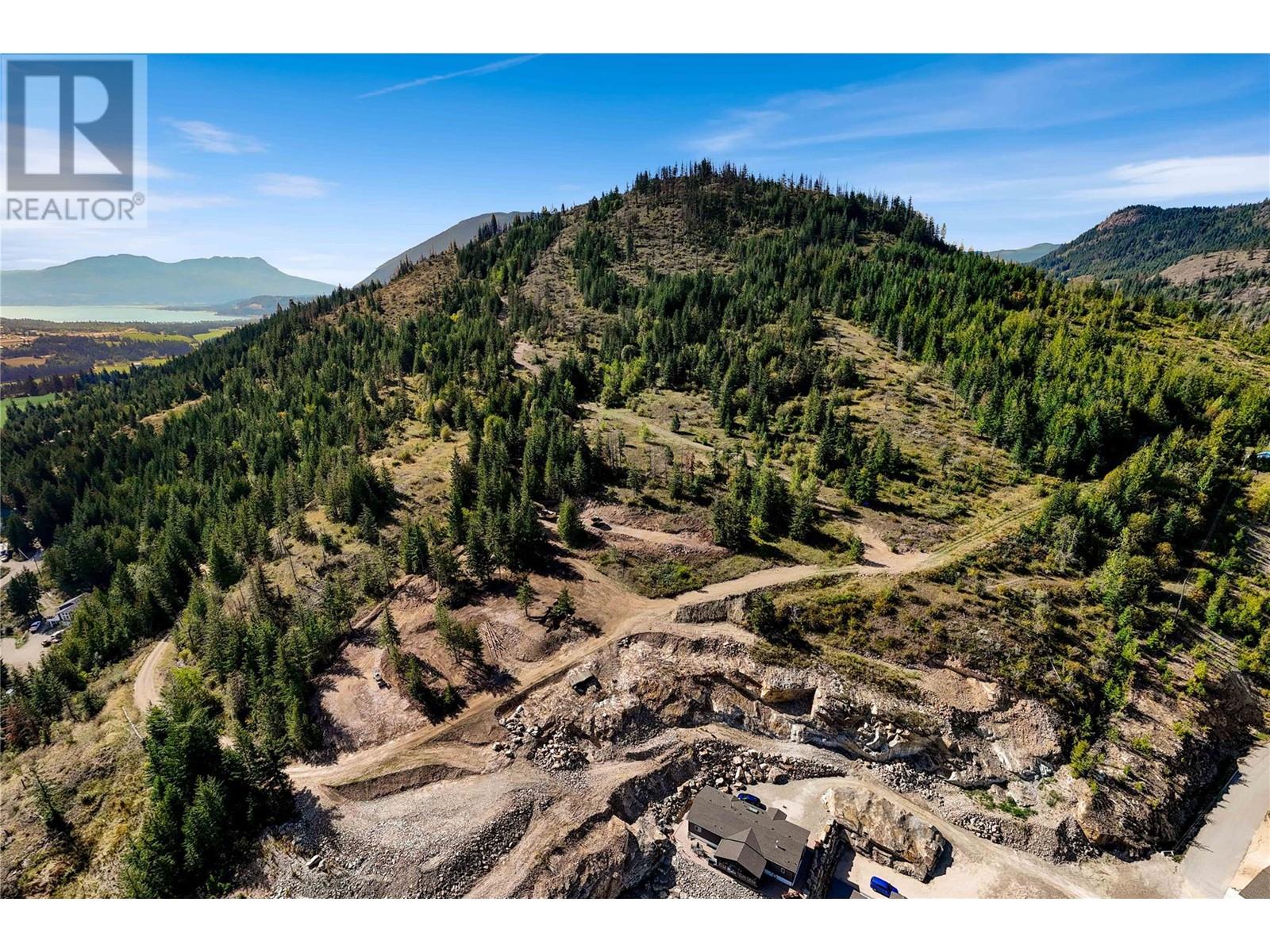Photo 3 of 1885 Tappen Notch Hill Road Unit 87, Tappen BC
