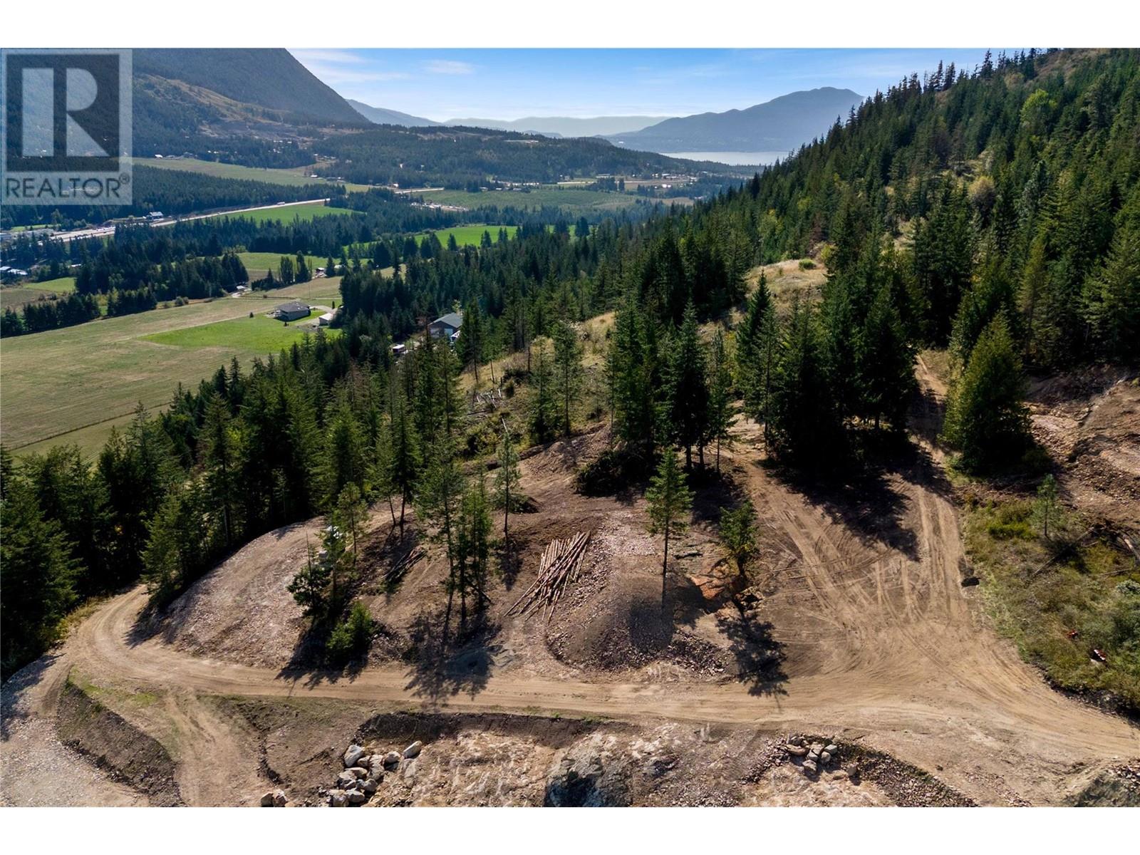 Photo 13 of 1885 Tappen Notch Hill Road Unit 87, Tappen BC