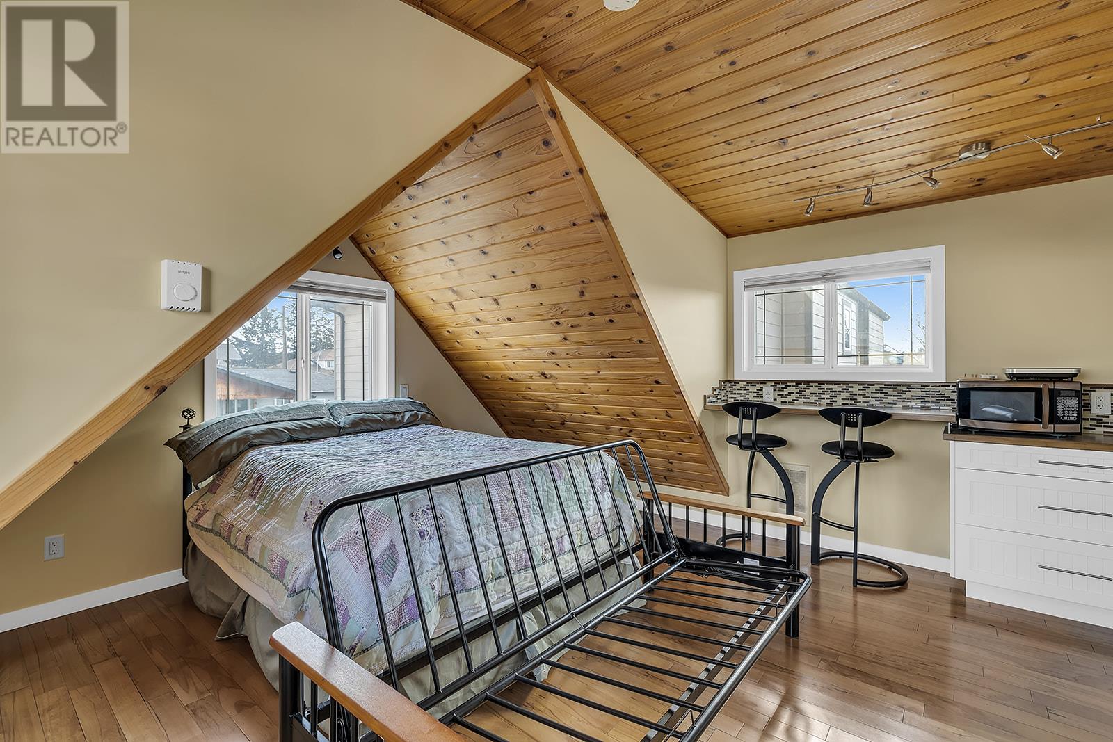  2240-2242 Stillingfleet Road, Kelowna
