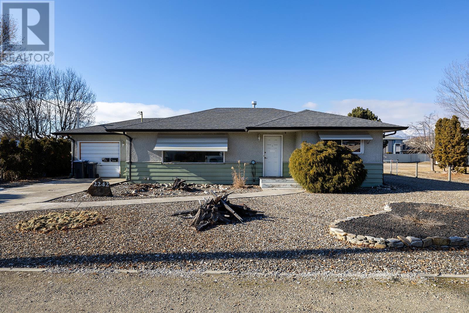  2240-2242 Stillingfleet Road, Kelowna