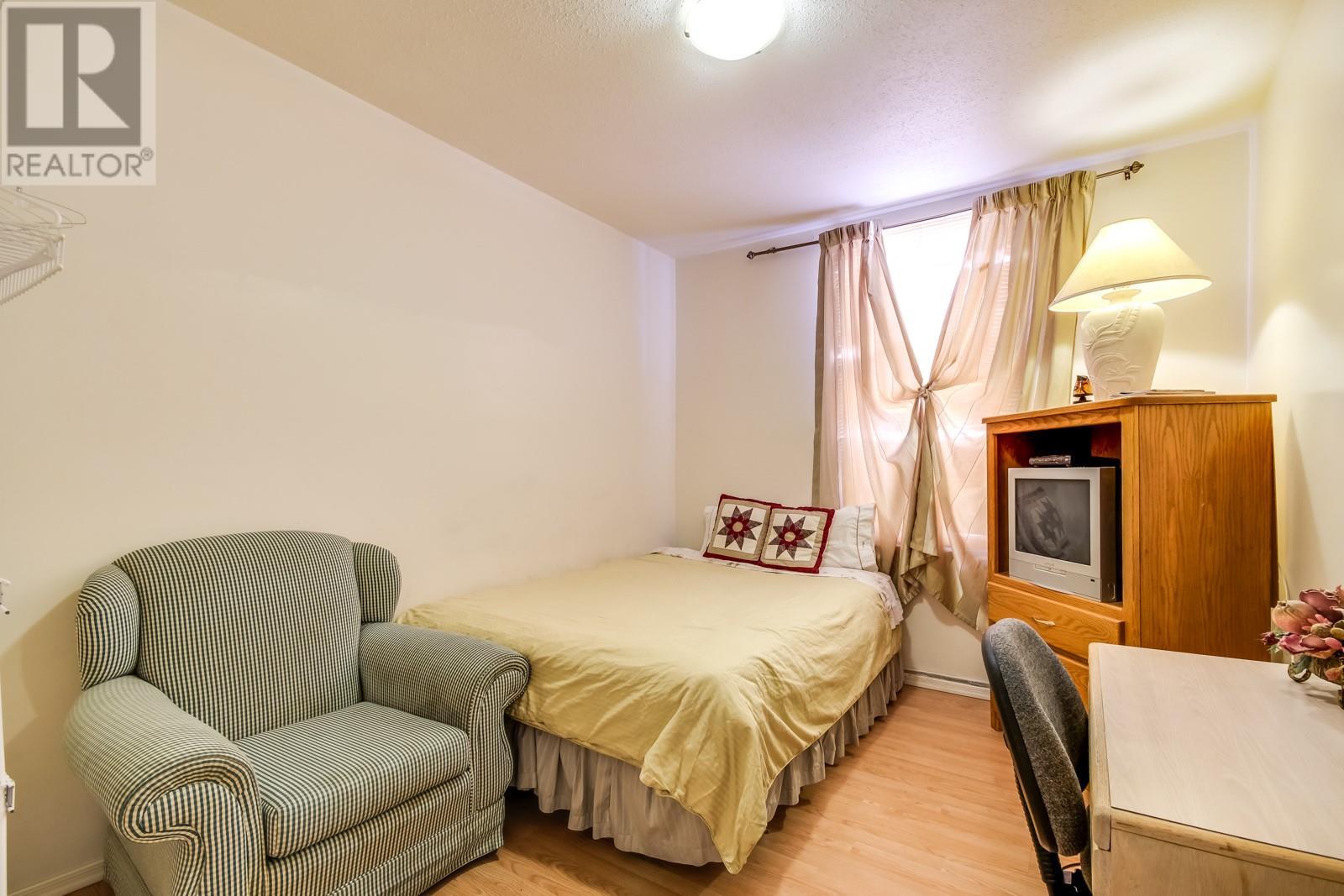  730 Bernard Avenue, Kelowna