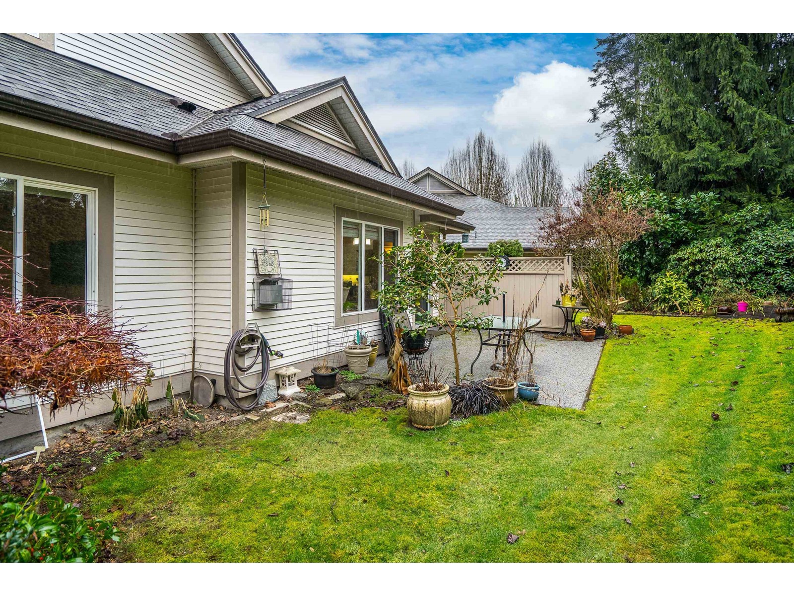 100 9025 216TH STREET, Langley