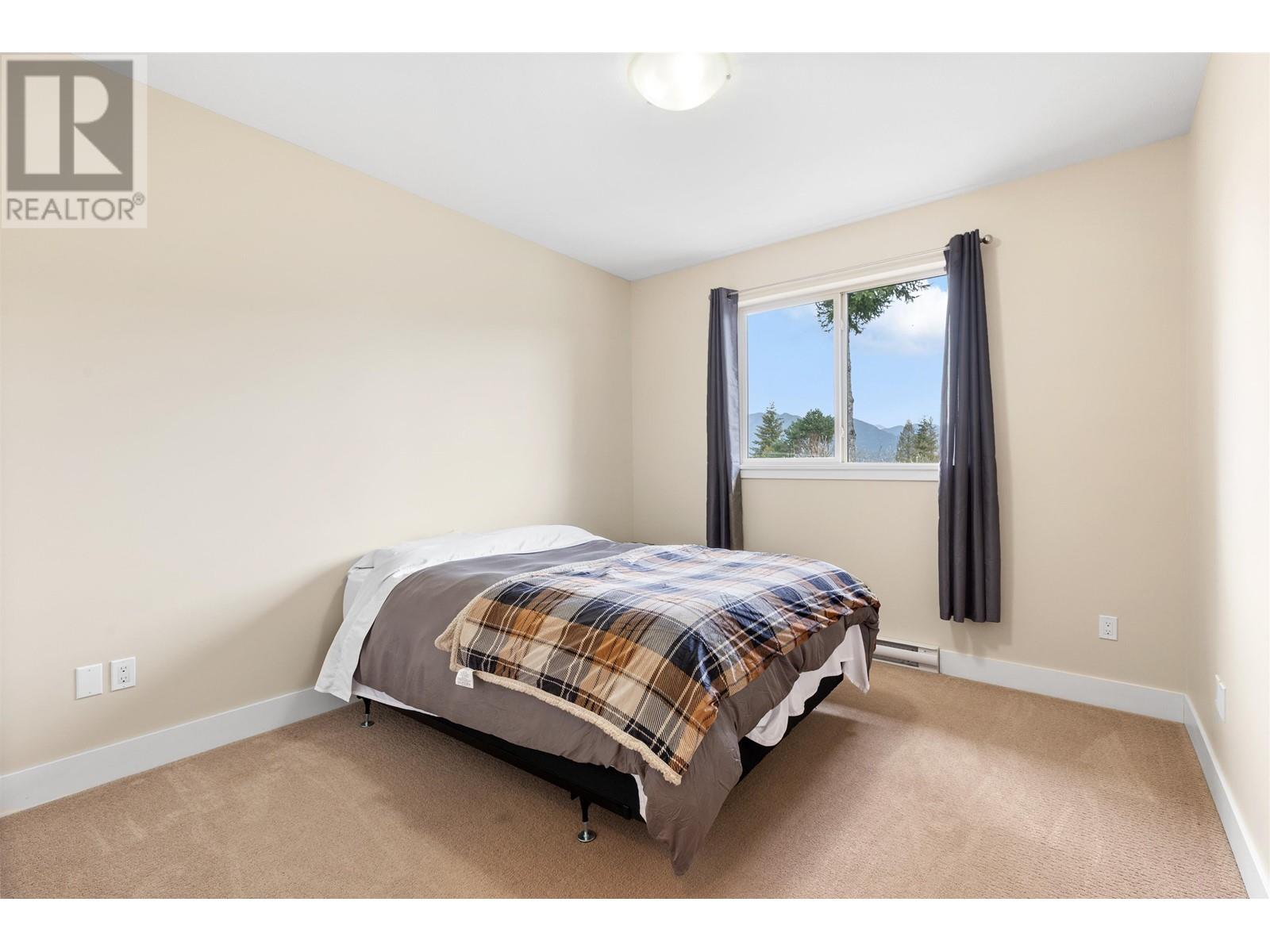 5781 GENNI'S WAY, Sechelt
