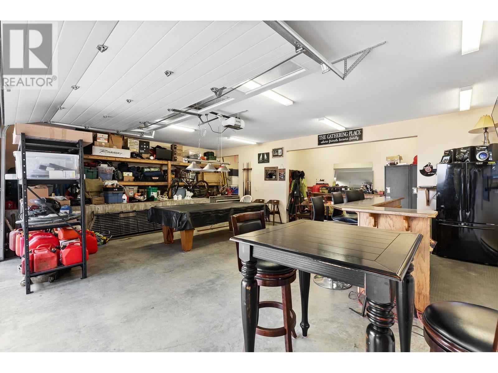 5781 GENNI'S WAY, Sechelt