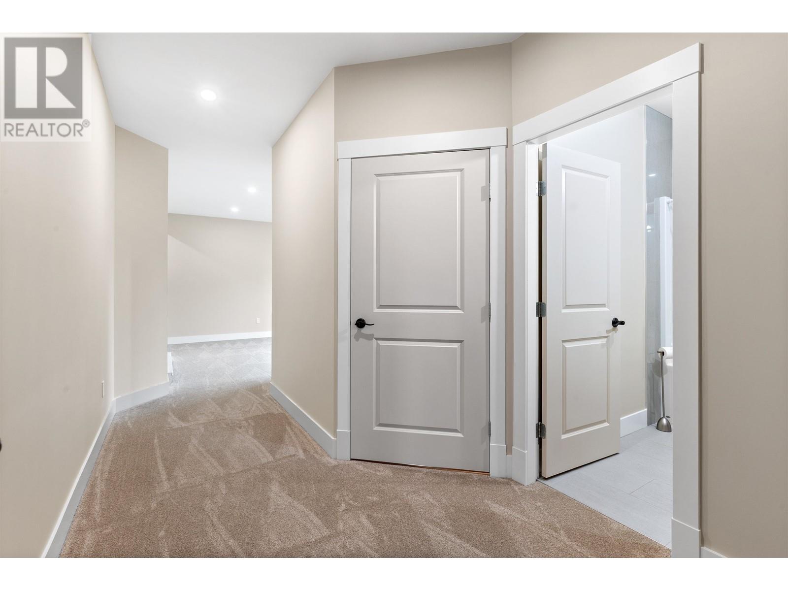 5781 GENNI'S WAY, Sechelt