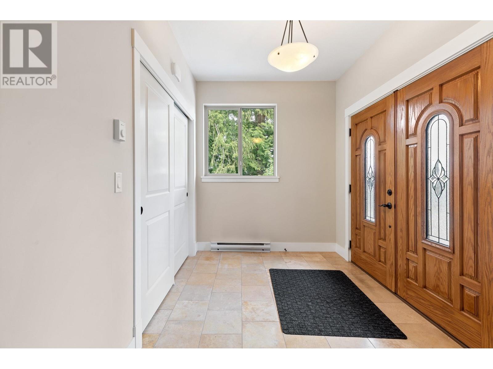 5781 GENNI'S WAY, Sechelt