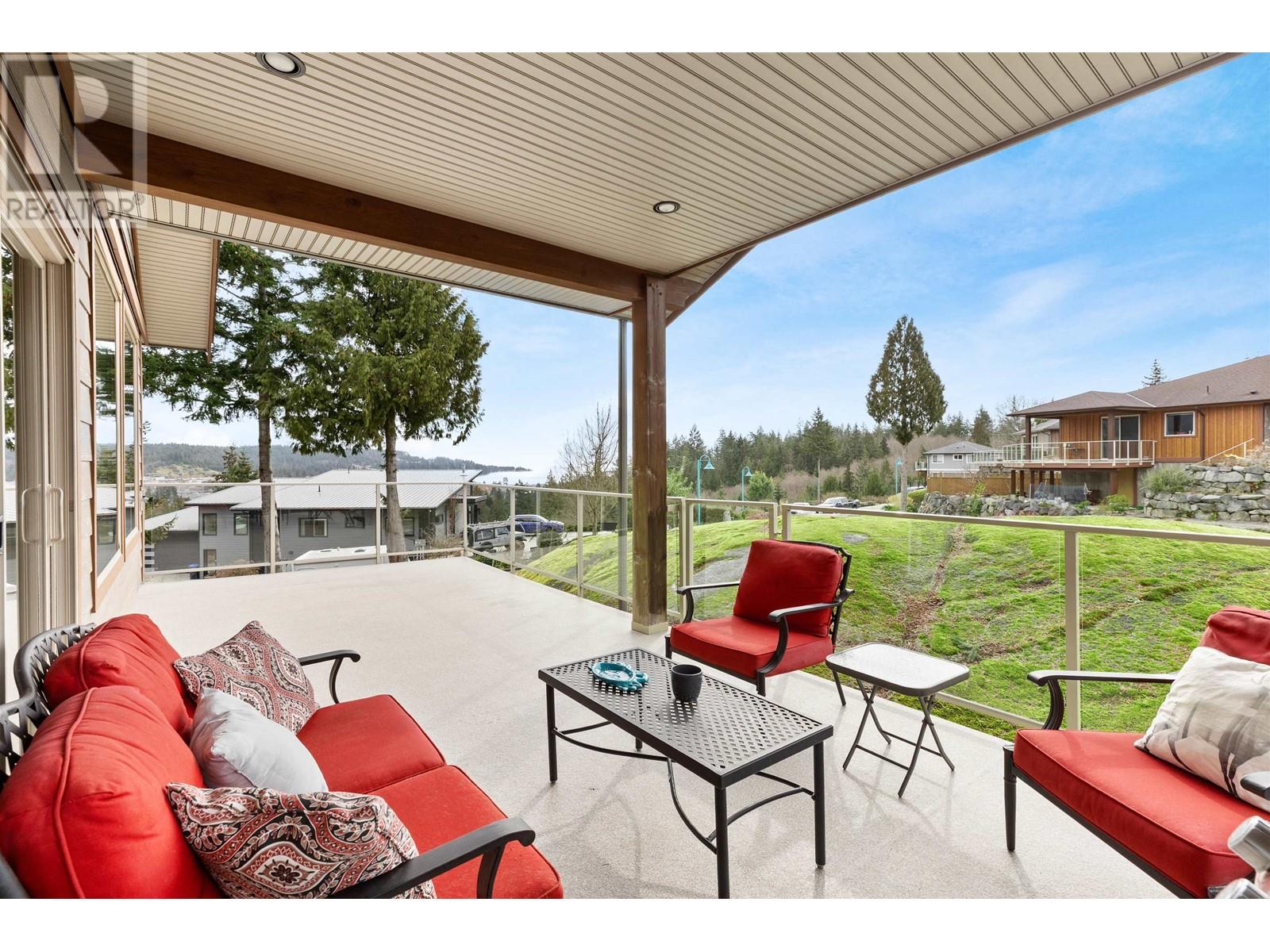 5781 GENNI'S WAY, Sechelt