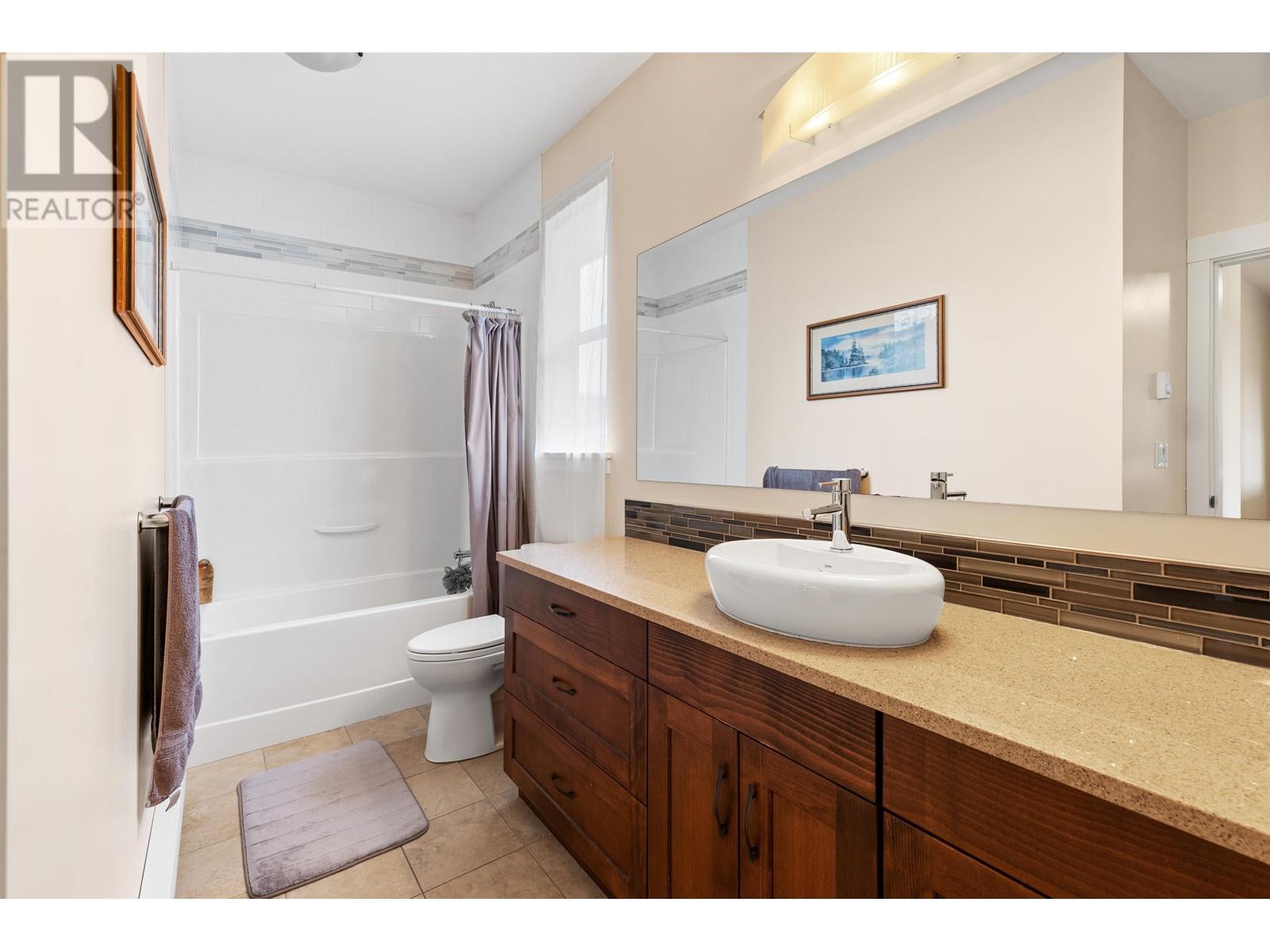 5781 GENNI'S WAY, Sechelt