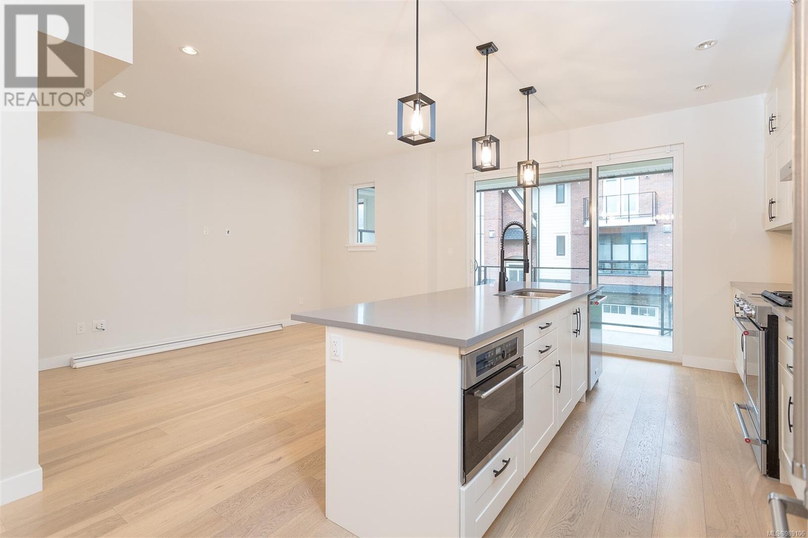  2856 Turnstyle Crescent, Langford