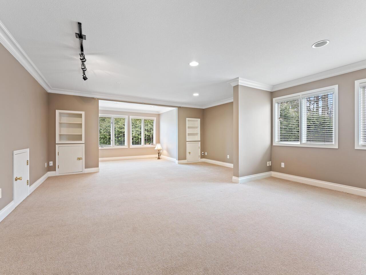 16682 27 AVENUE, Surrey real estate listing R2970504
