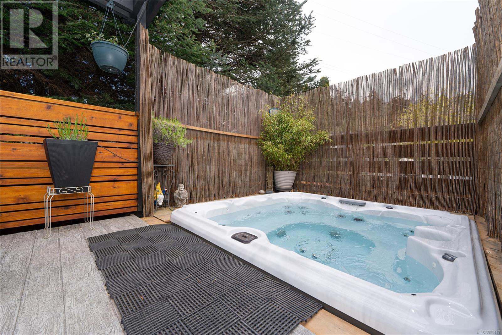  3164 Marine View Place, Colwood