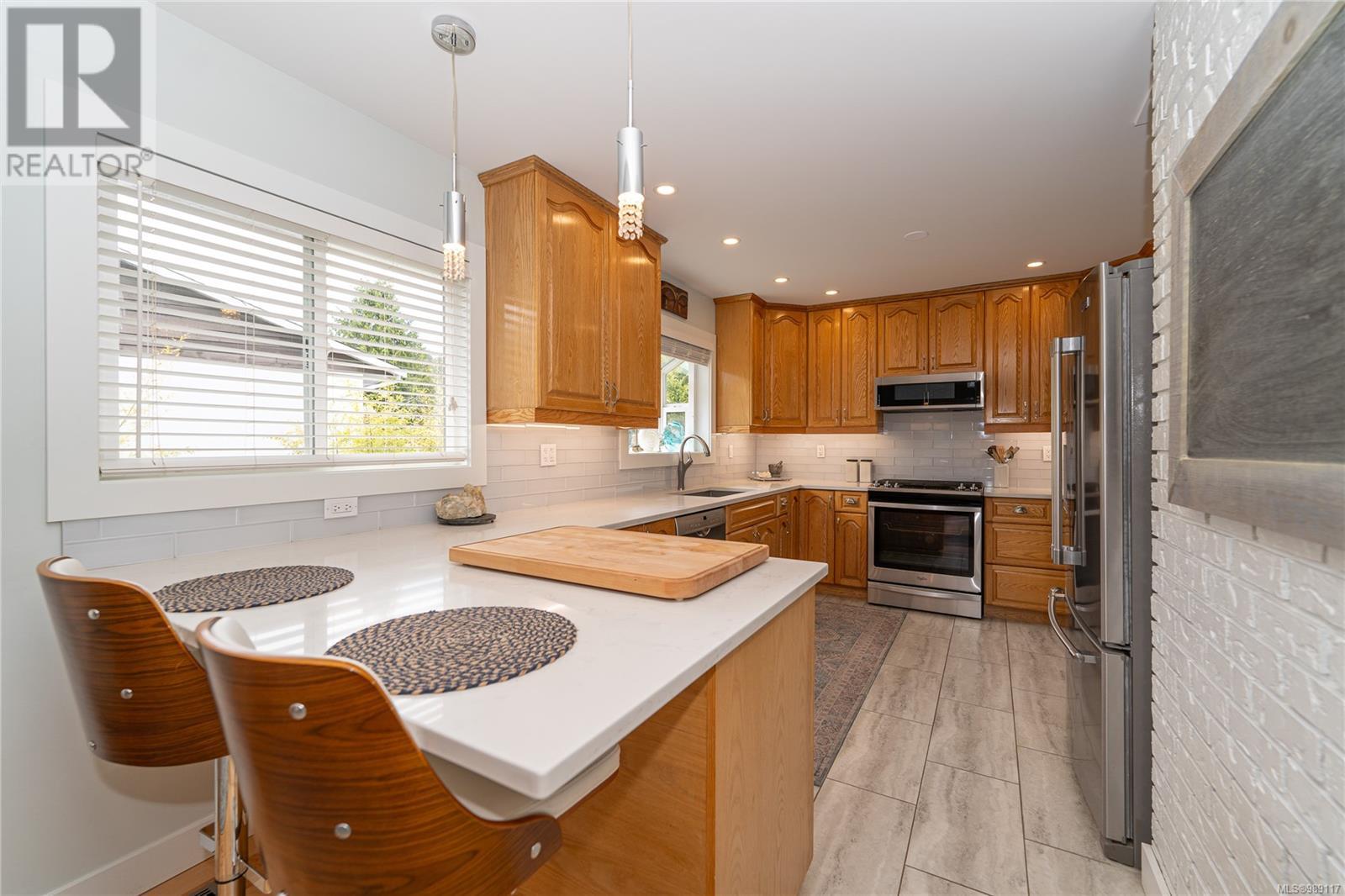  3164 Marine View Place, Colwood