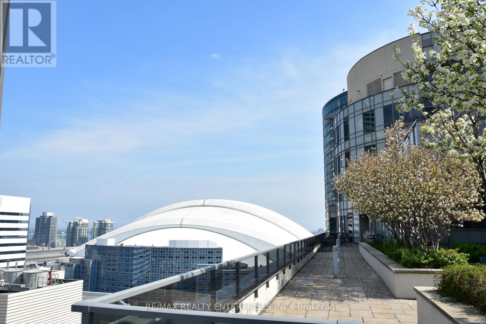 Photo 37 of 1509 20 Blue Jays Way, Toronto ON