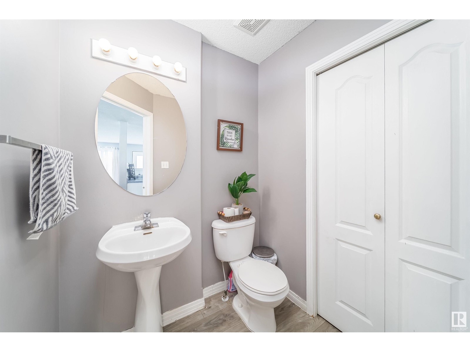 16108 95 ST NW NW, Edmonton