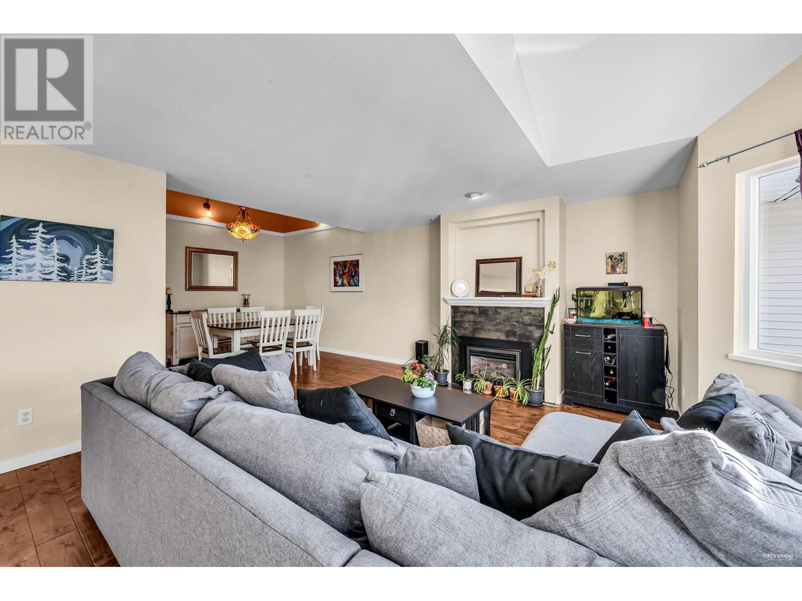 163 101 PARKSIDE DRIVE, Port Moody real estate listing R2970426