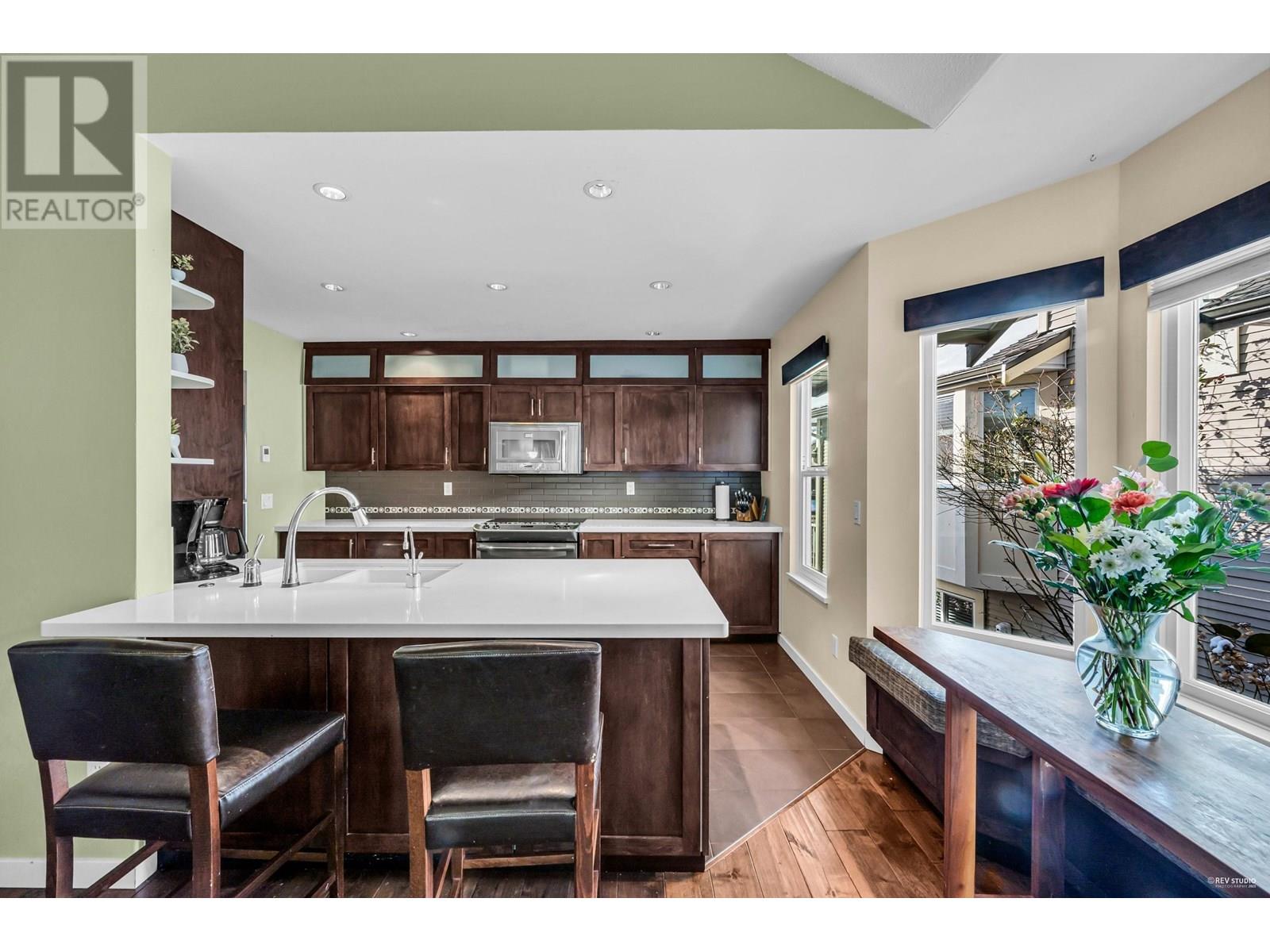 163 101 PARKSIDE DRIVE, Port Moody real estate listing R2970426