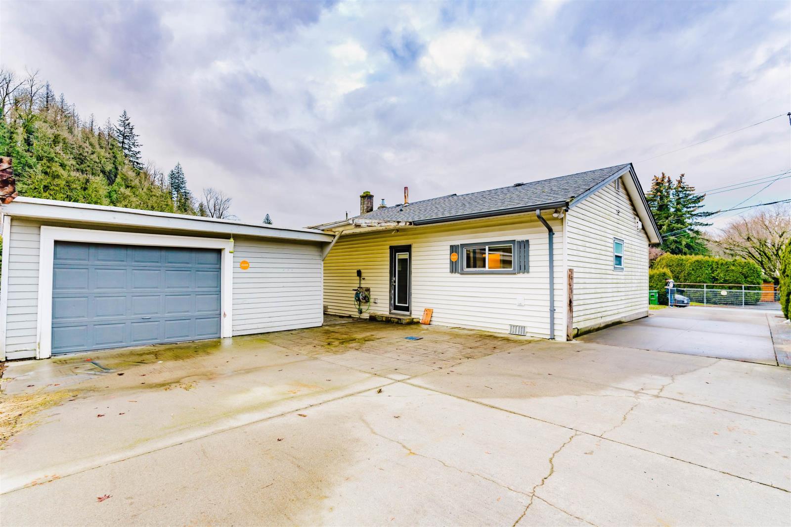 10140 WOODS ROAD, Little Mountain, Chilliwack real estate listing R2969585