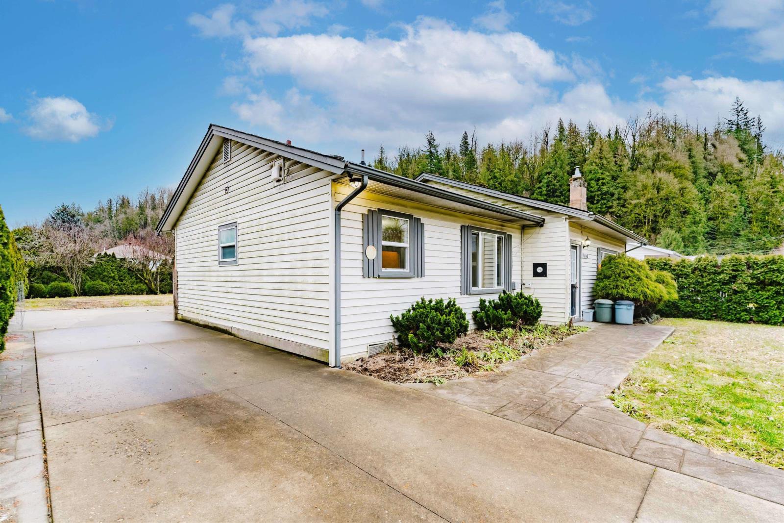 10140 WOODS ROAD, Little Mountain, Chilliwack real estate listing R2969585