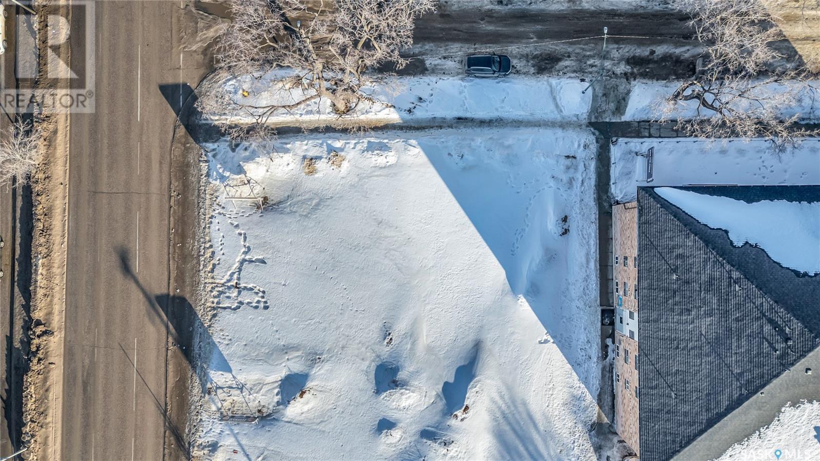 Photo 4 of 1501 22nd Street W, Saskatoon SK