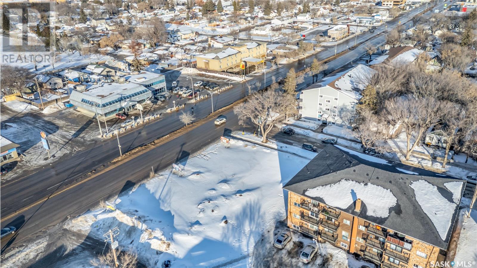 Photo 5 of 1501 22nd Street W, Saskatoon SK
