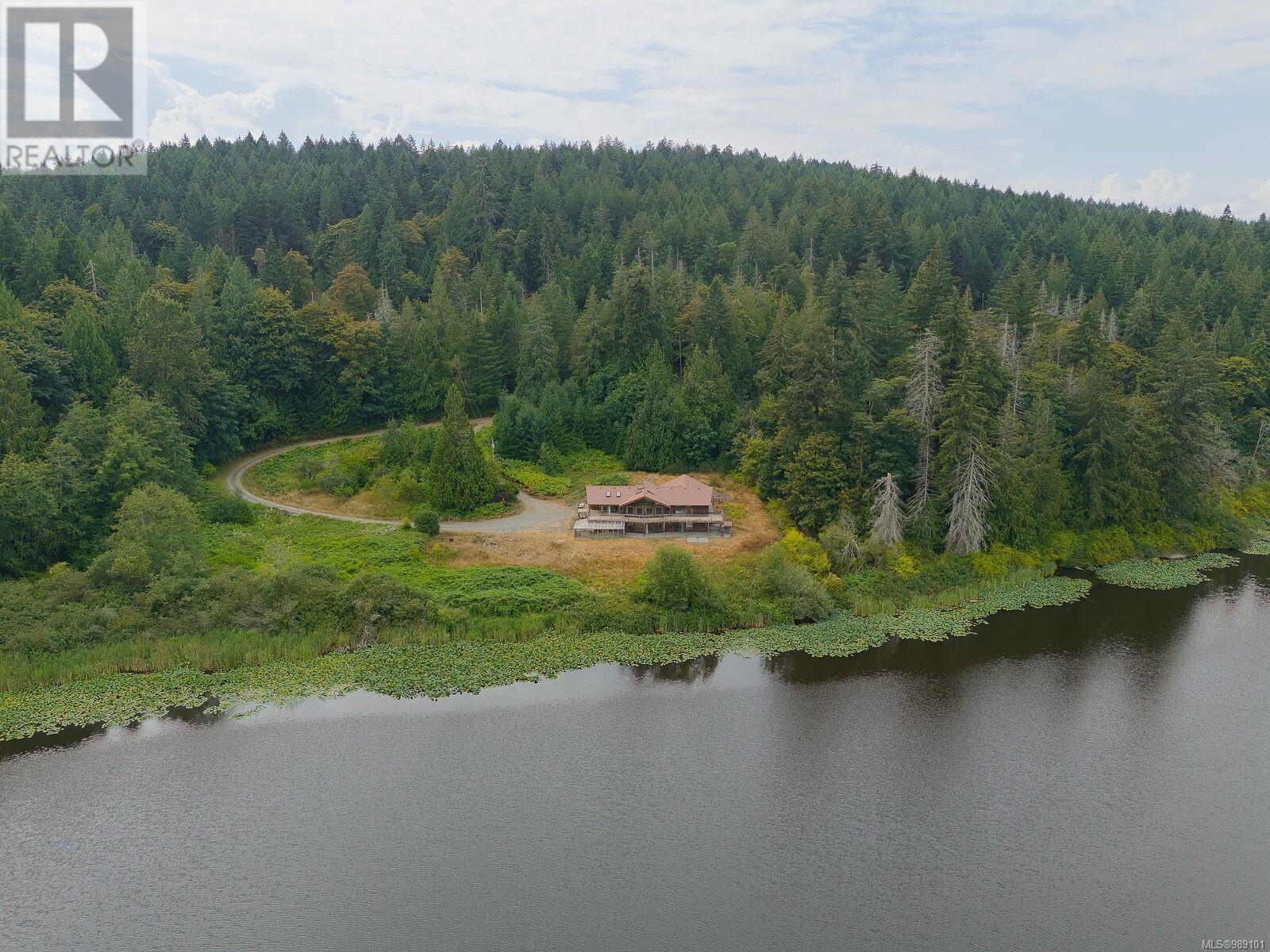 13289 Prospect Dr, Ladysmith