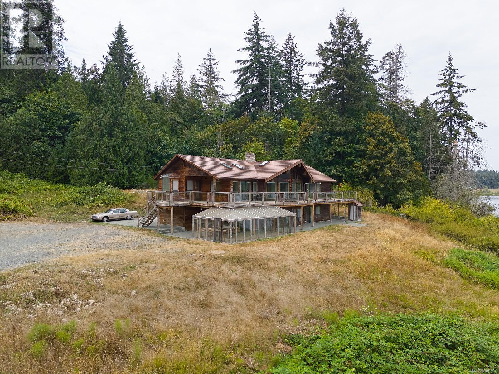 13289 Prospect Dr, Ladysmith