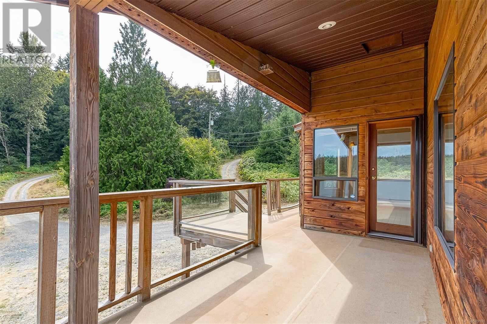 13289 Prospect Dr, Ladysmith