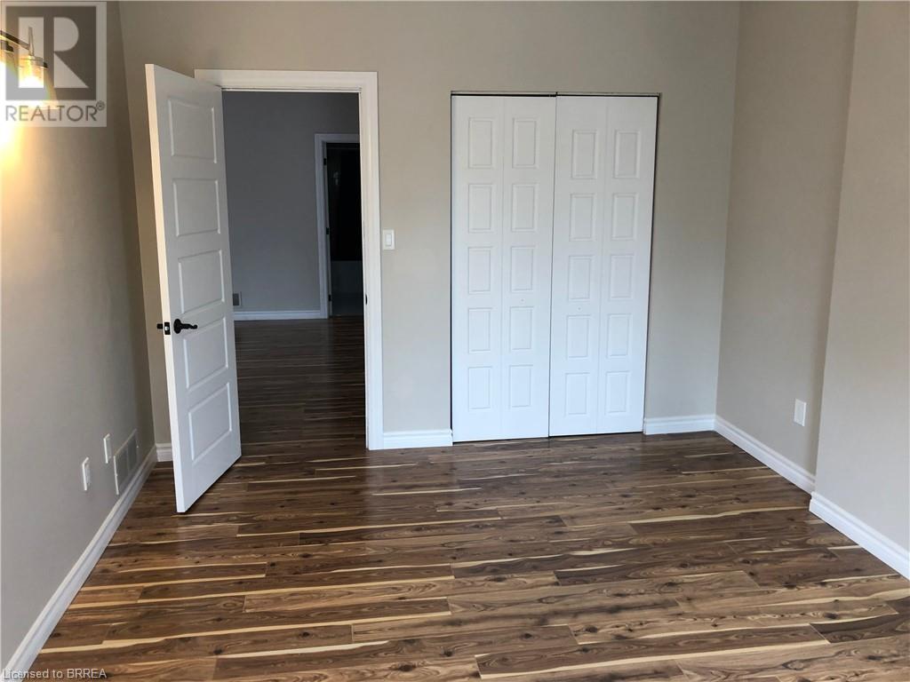 Photo 8 of 120 George Street, Brantford ON