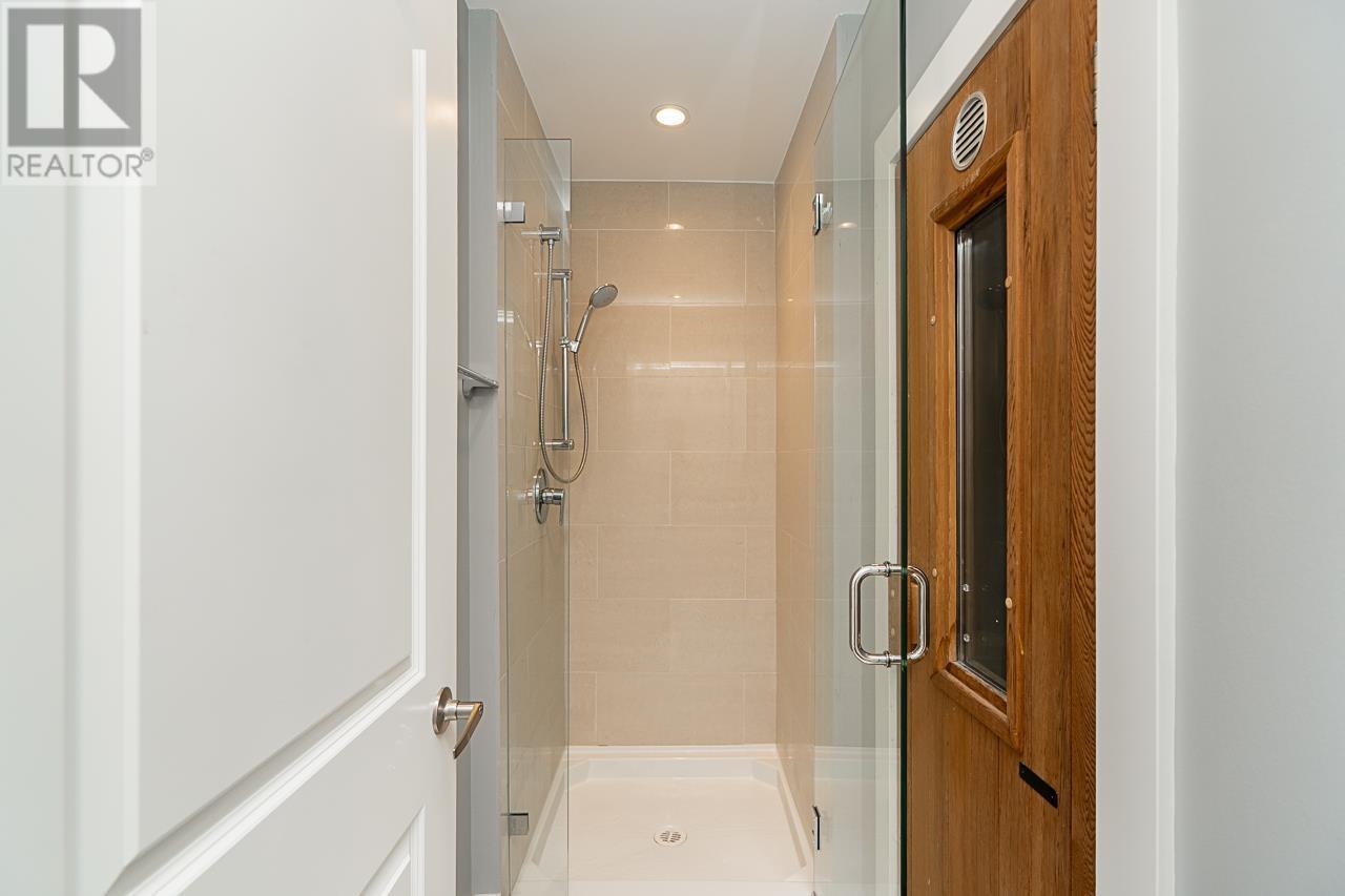 1575 CHARTWELL DRIVE, West Vancouver