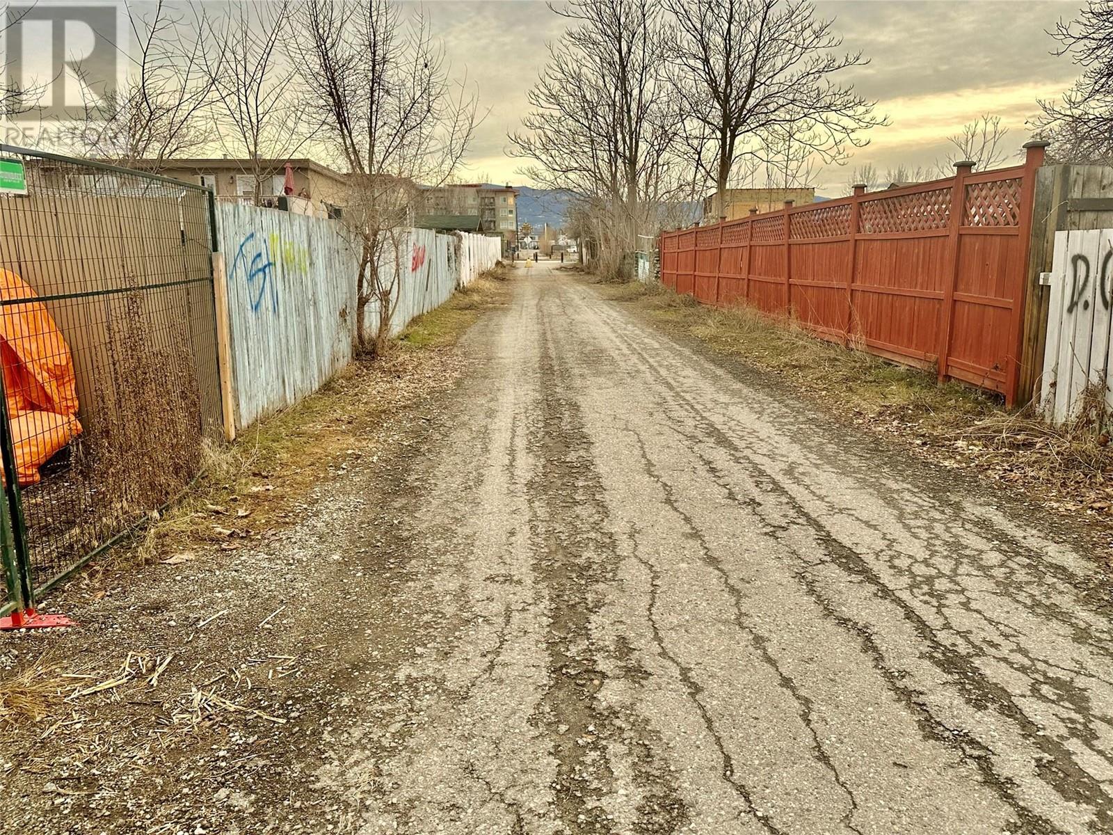  Asher Road, Kelowna