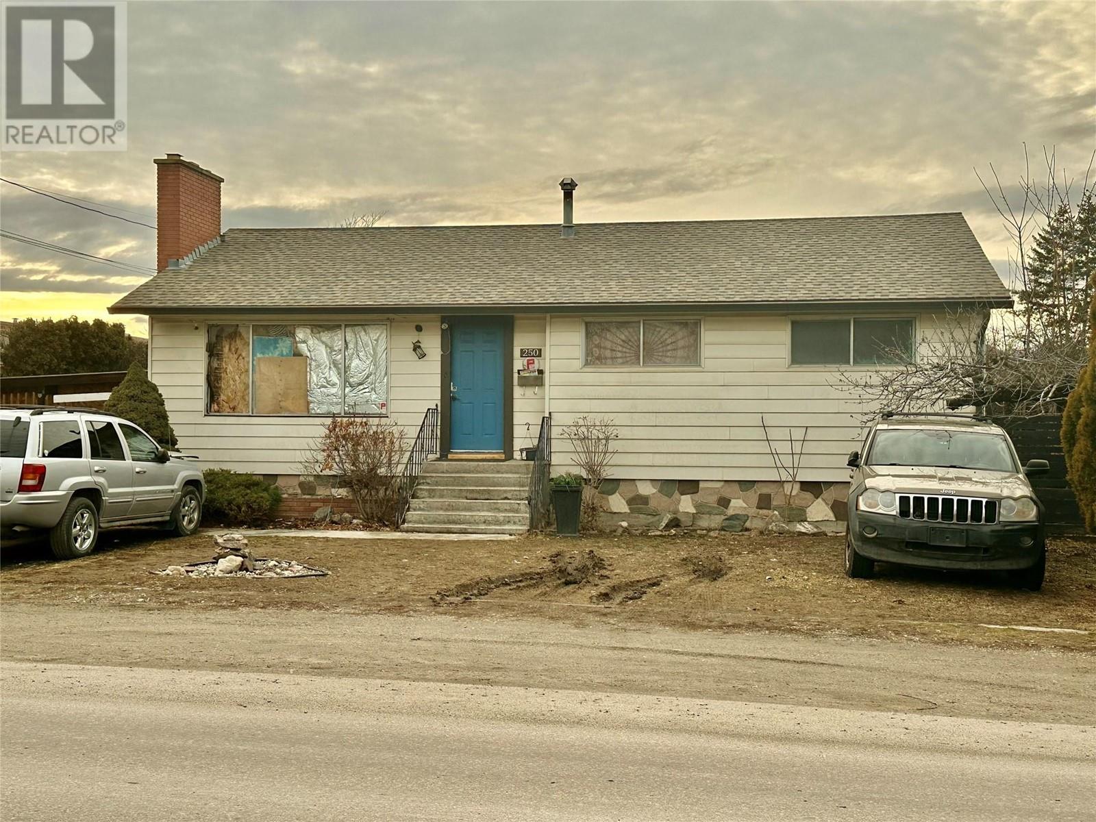 Asher Road, Kelowna