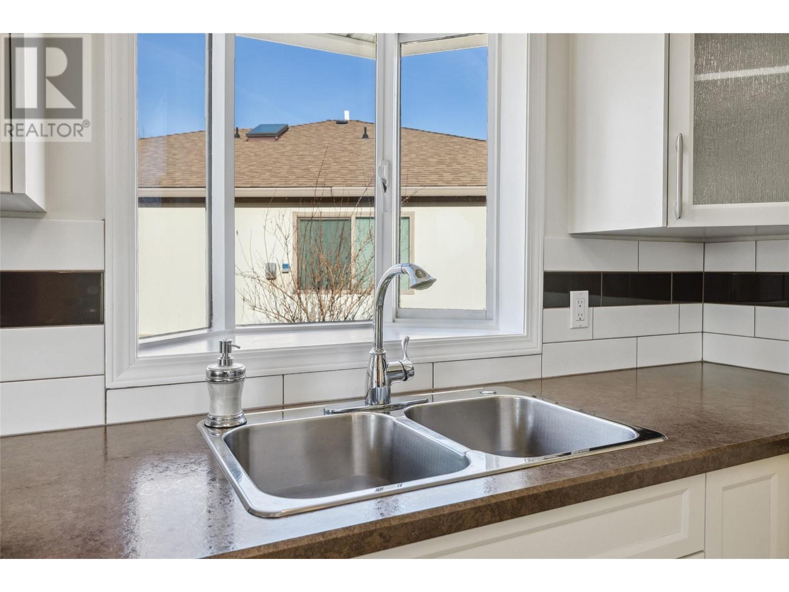 #13 1201 CAMERON AVENUE - Image 19