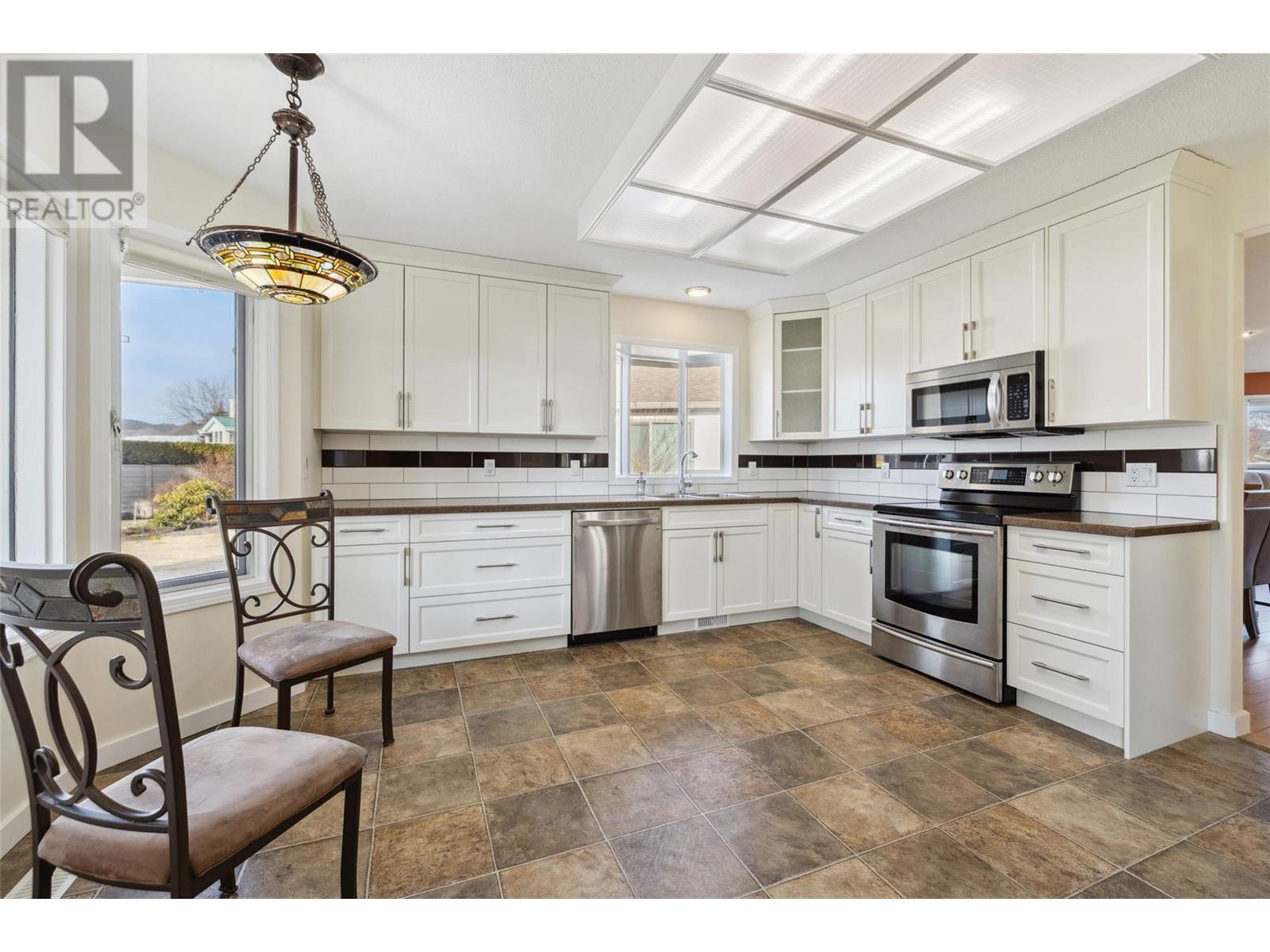 #13 1201 CAMERON AVENUE - Image 22