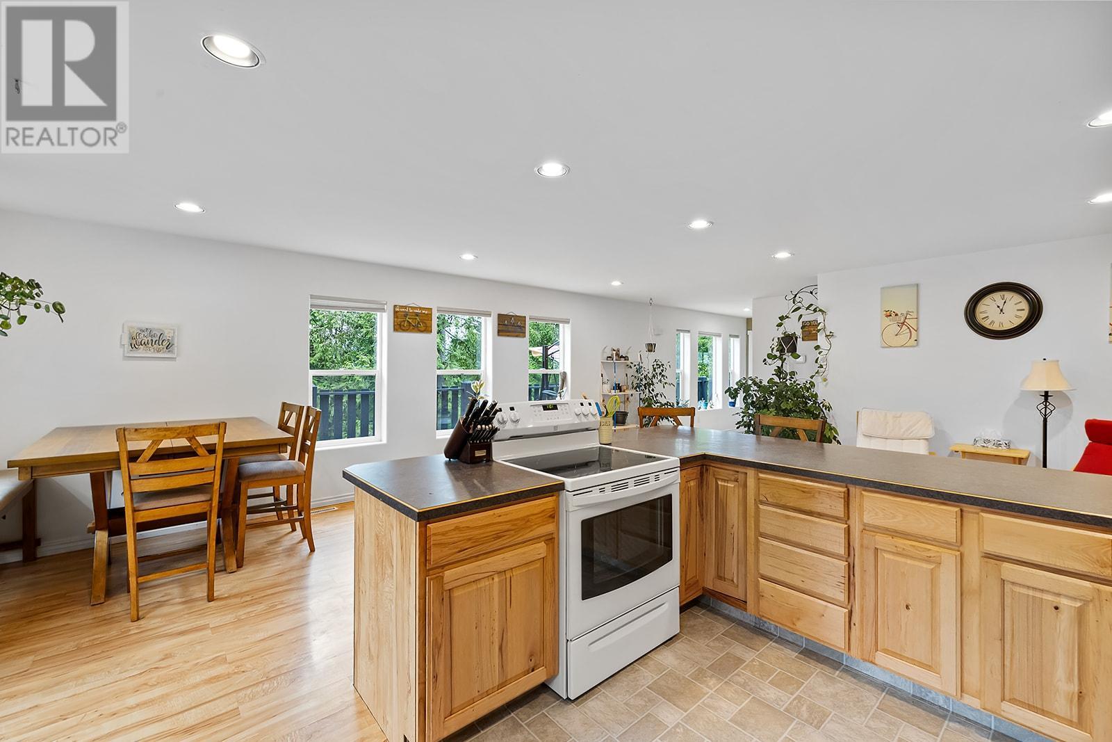 Photo 17 of 4790 Samuelson Road, Creston BC