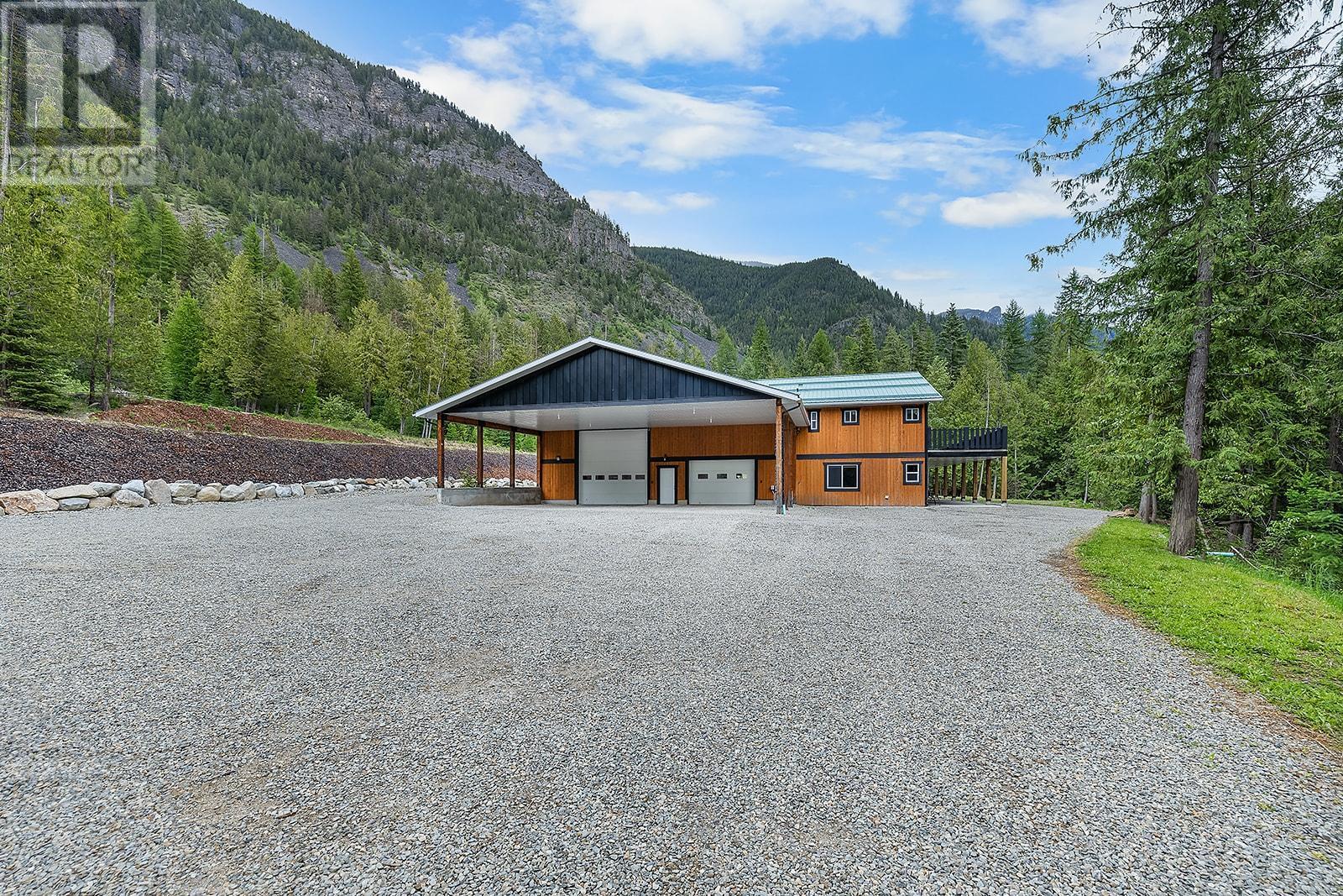 Photo 23 of 4790 Samuelson Road, Creston BC