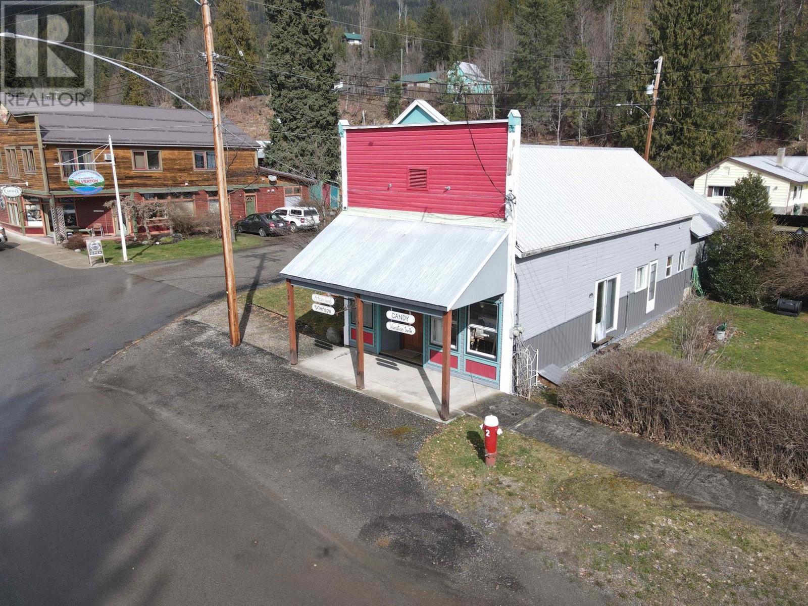 Photo 34 of 124 Lake Avenue, Silverton BC
