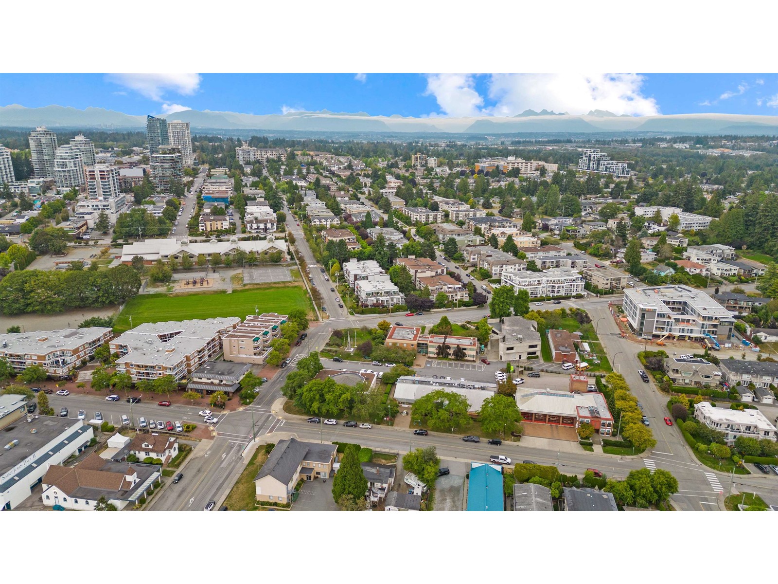 303 1234 MERKLIN STREET, White Rock