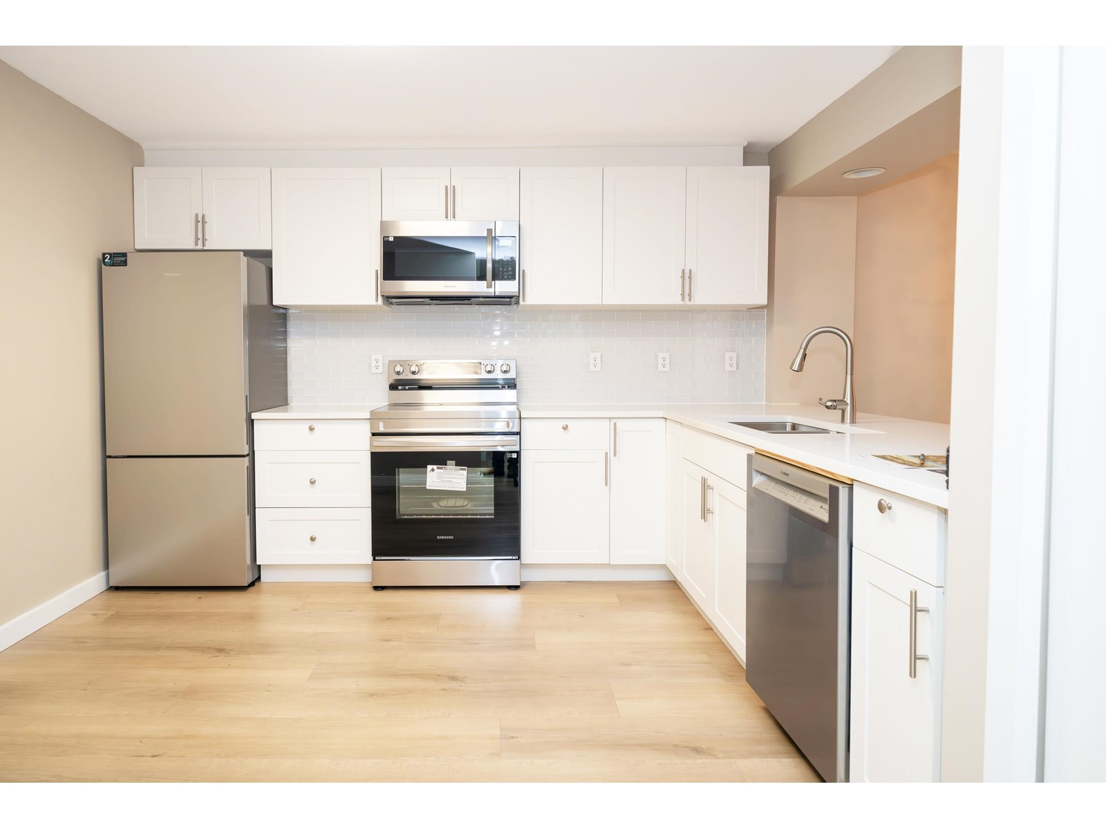 303 1234 MERKLIN STREET, White Rock