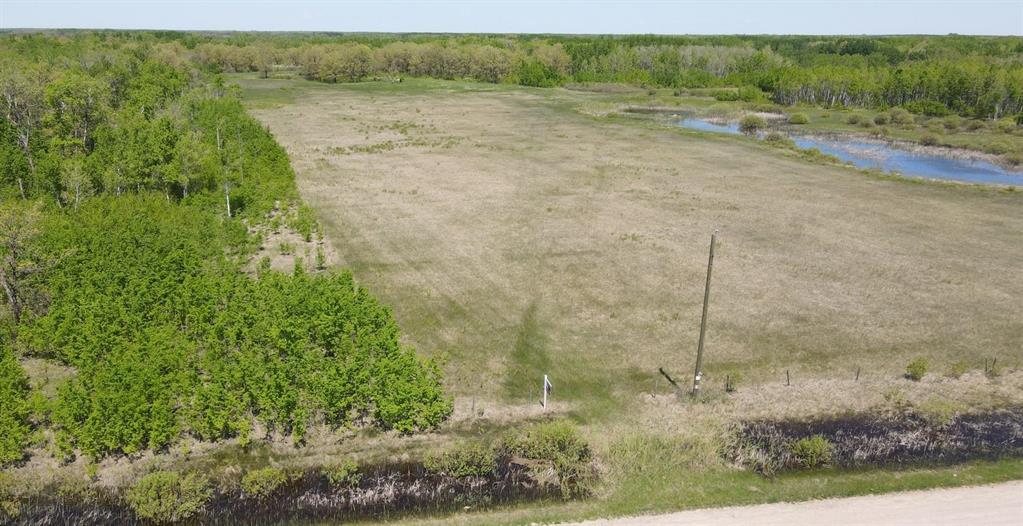 Photo 3 of 33086 5 N Road, Gardenton MB