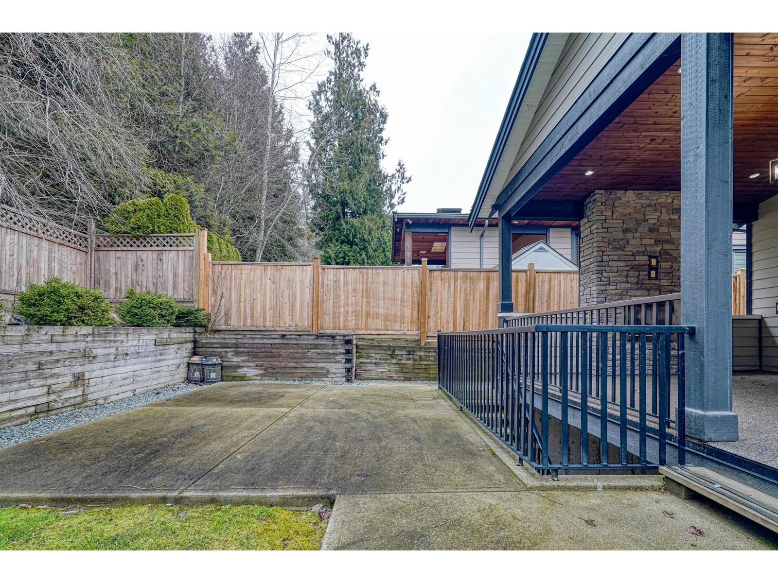 Photo 4 of 16295 59 Avenue, Surrey BC