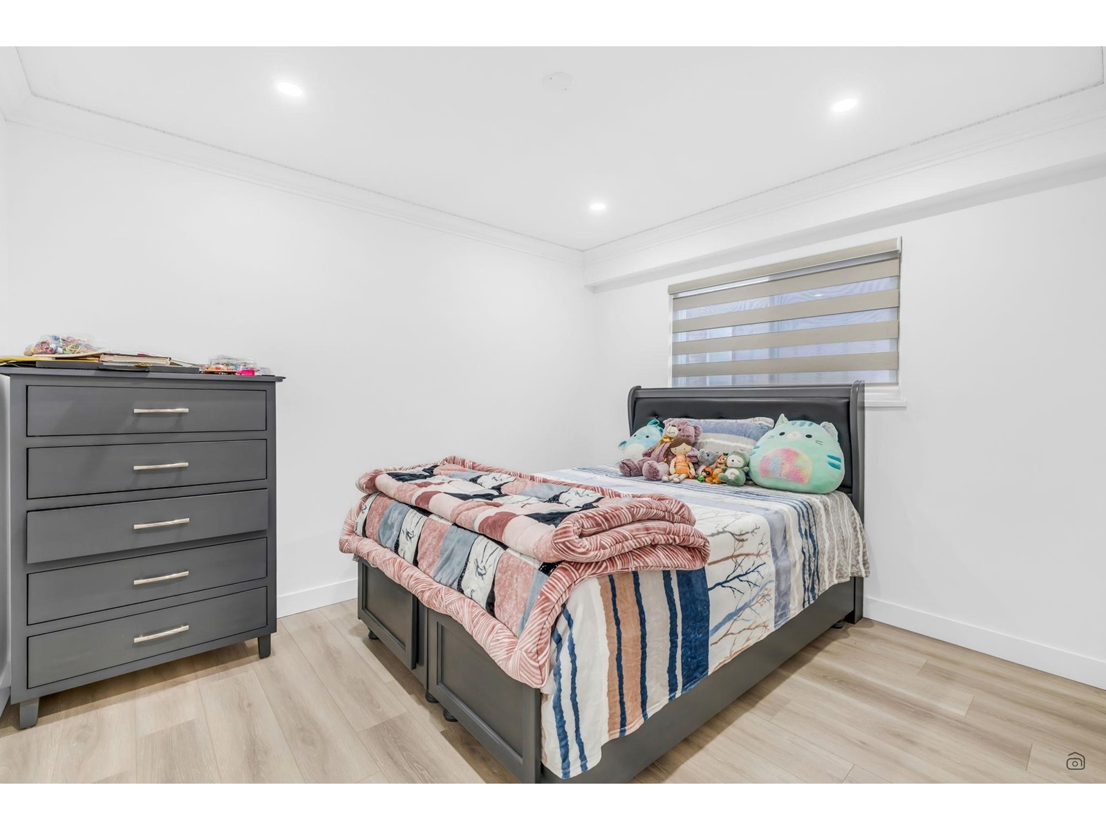 15839 CLIFF AVENUE, White Rock real estate listing R2970164