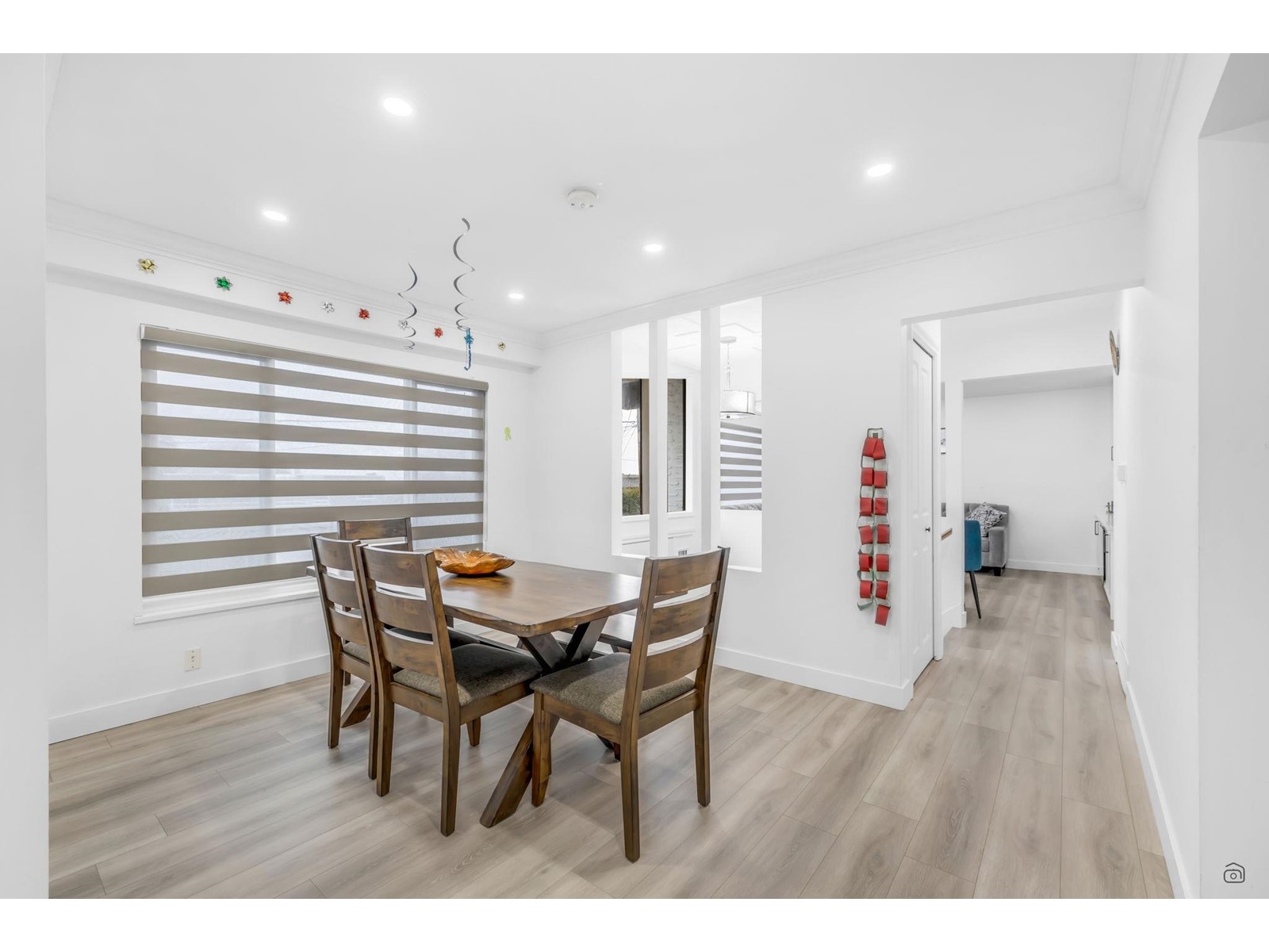 15839 CLIFF AVENUE, White Rock real estate listing R2970164