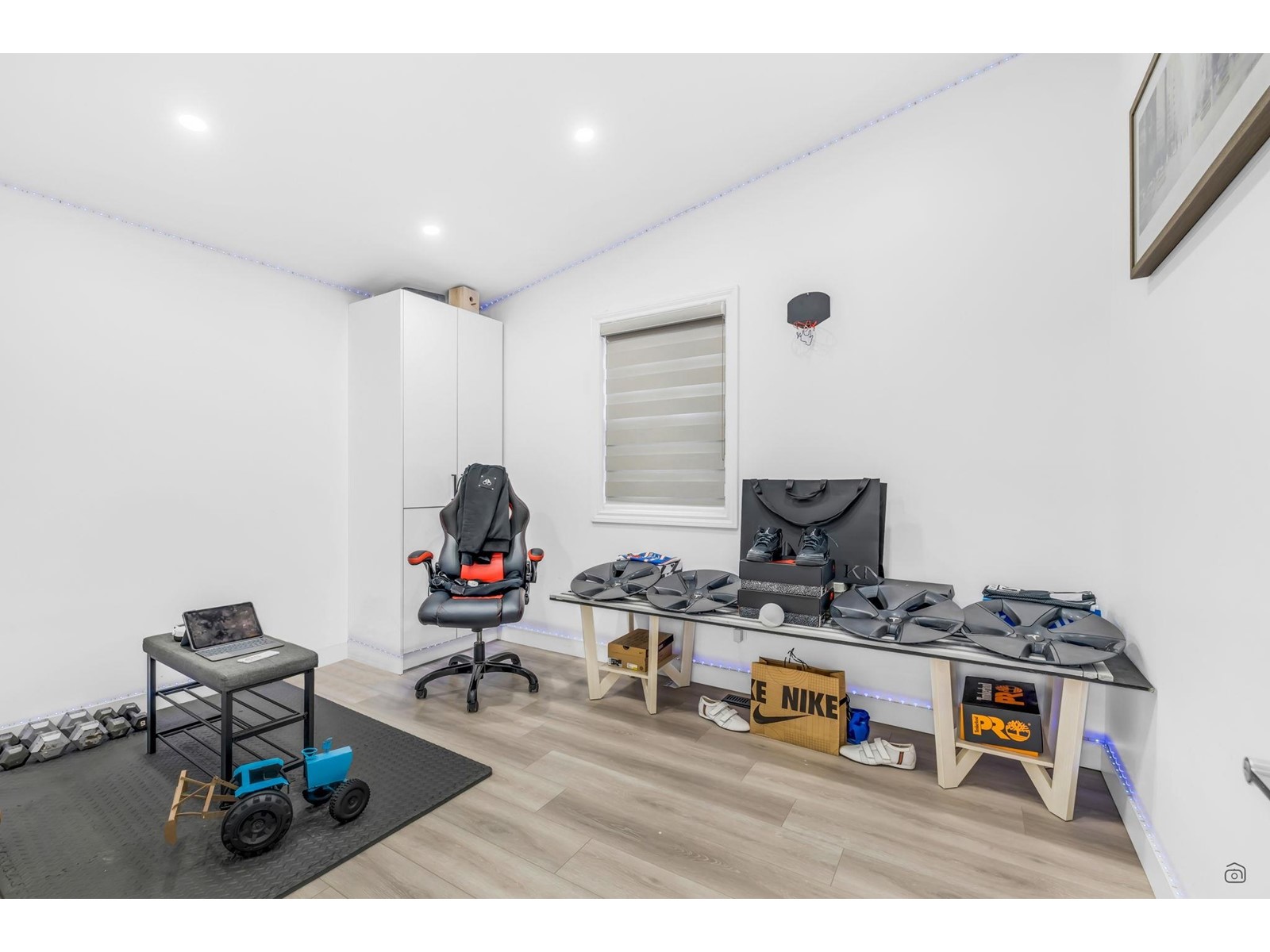15839 CLIFF AVENUE, White Rock real estate listing R2970164