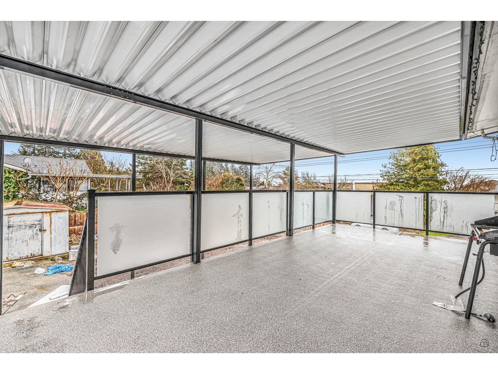 15839 CLIFF AVENUE, White Rock real estate listing R2970164
